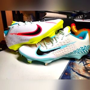 Nike men's vapor ultrafly elite 4 cleats sz 10.5 brand new